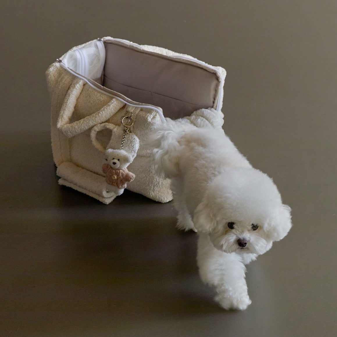 【予約】Mou Petbag Boucle edition (クッション+ショルダーパット付属)