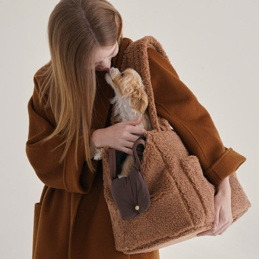 【予約】Teddy Shearing Boucle Bag(キャメル)