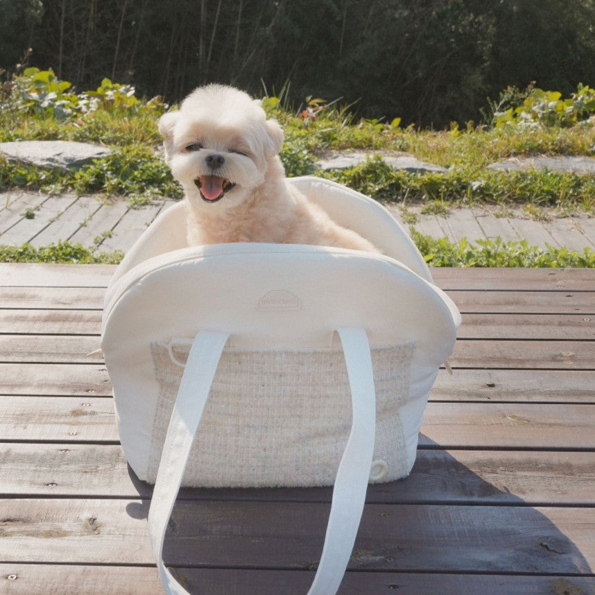 【新品】monchouchou Studio Bag ホワイト　犬用バッグ　韓国 韓国発BABISYOUNG】Pogny Atto Bag ｜犬用キャリーバッグ｜PAW SELECT