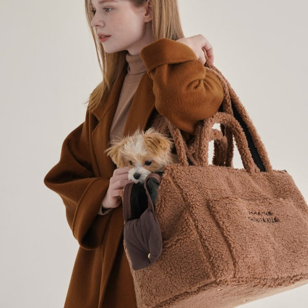 【予約】Teddy Shearing Boucle Bag（キャメル）｜犬用キャリーバッグ