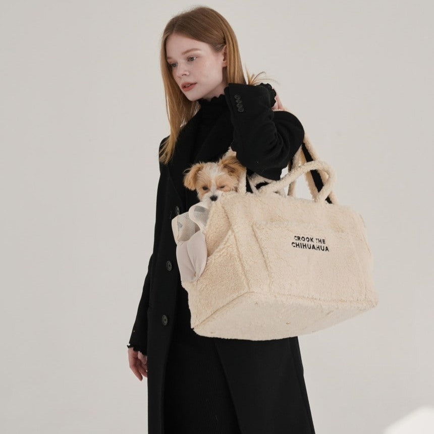 【予約】Teddy Shearing Boucle Bag（クリーム）