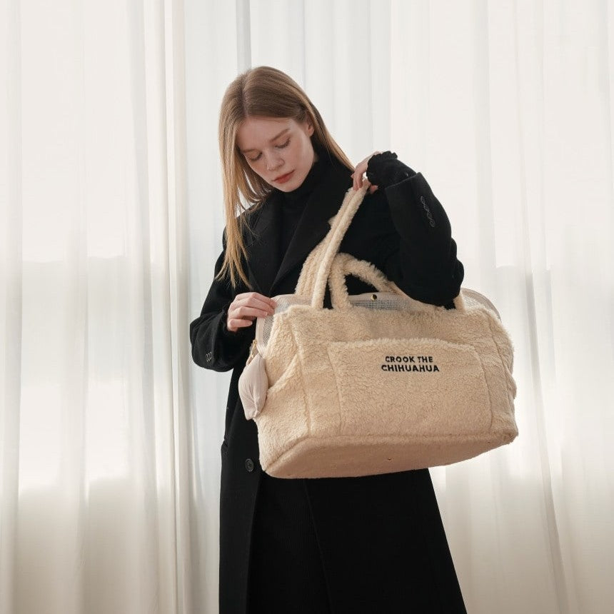 【予約】Teddy Shearing Boucle Bag（クリーム）