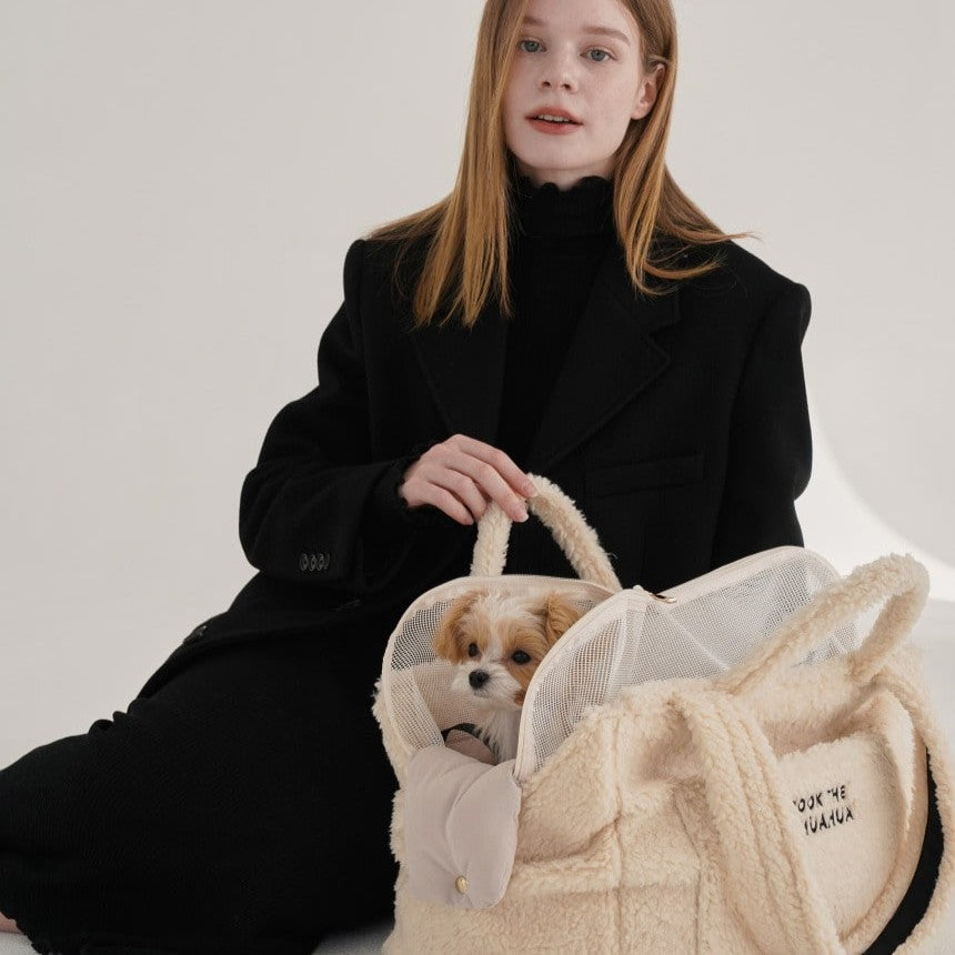 【予約】Teddy Shearing Boucle Bag（クリーム）