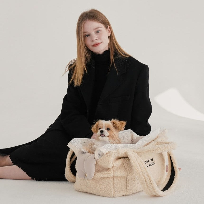 【予約】Teddy Shearing Boucle Bag（クリーム）