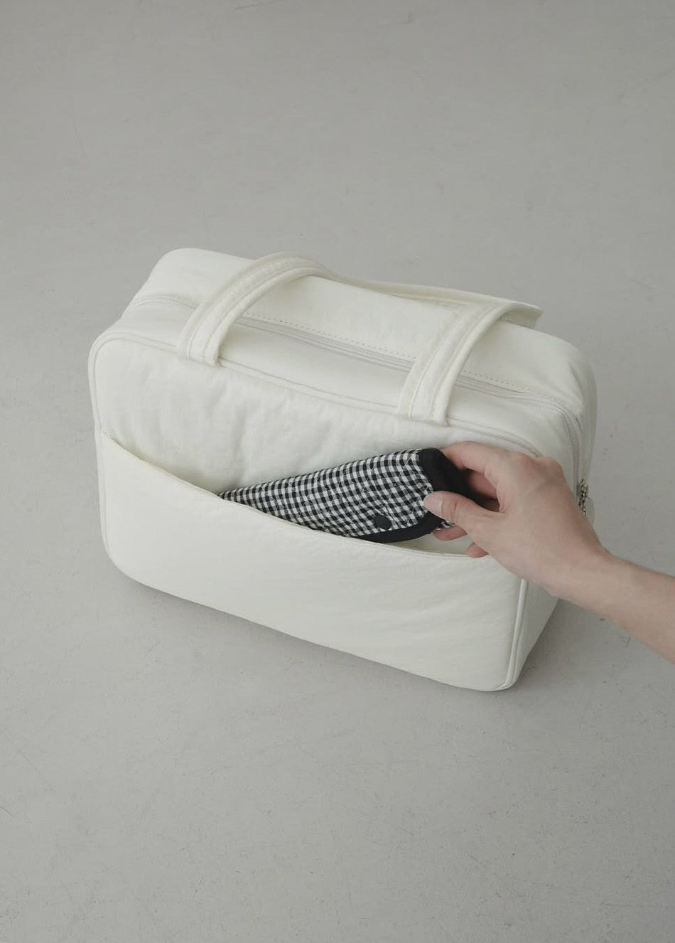 OHDIBS cube bag｜犬 お散歩バッグ 韓国 – PAW SELECT