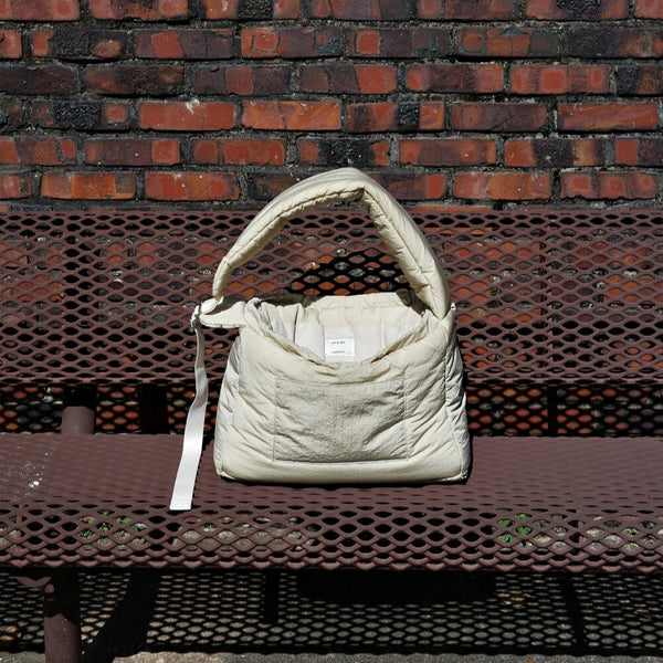 【予約】Dibsling Bag _ Butter beige｜犬用キャリーバッグ・スリングバッグ